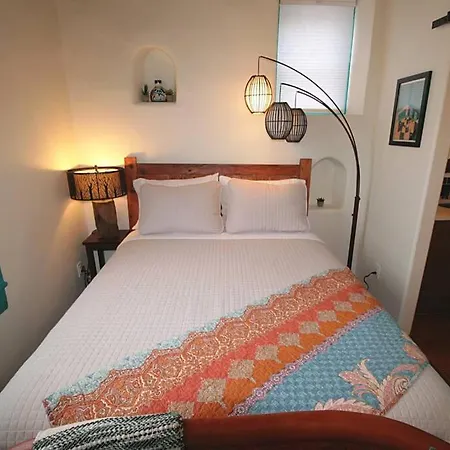Holiday home Closson - Stylish - Near Plaza - Queen Bed Santa Fe